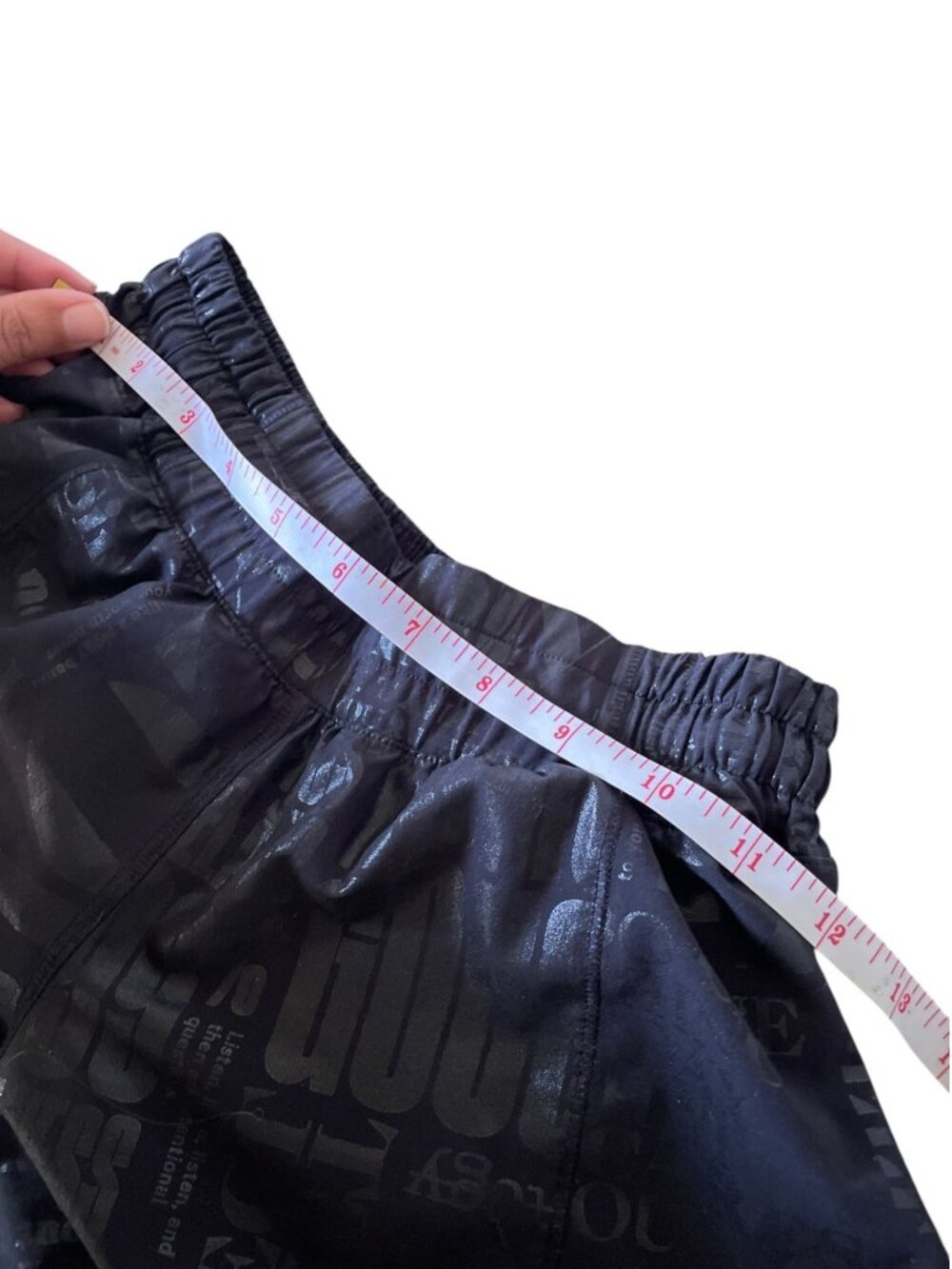 Lululemon Black Hotty Hot Shorts foil manifesto 4" Low Rise Running Gear RARE - Picture 4 of 11
